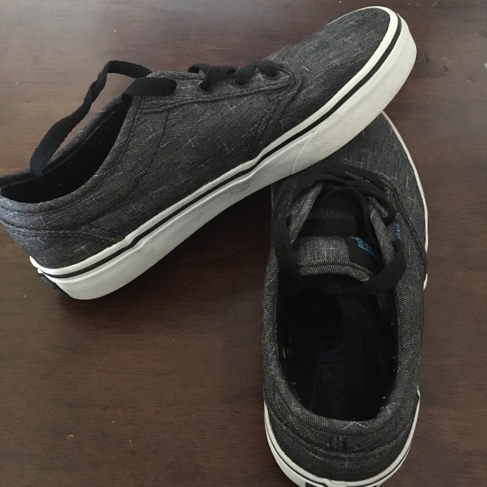 Vans boys shoes size 3
